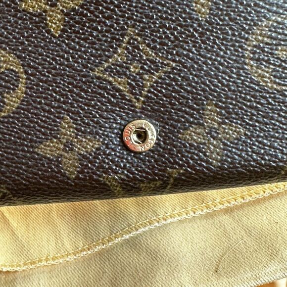 Authentic Louis Vuitton Porte Monnaie Monogram Wallet - Picture 7 of 14
